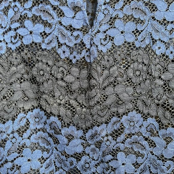 Lace top in Black & Blue (S) - Picture 7 of 9